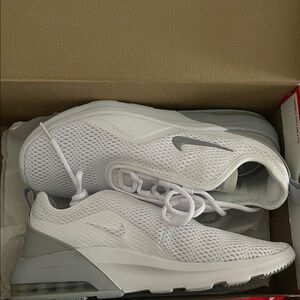 Nike Air Max Motion 2 White and Gray Shoes